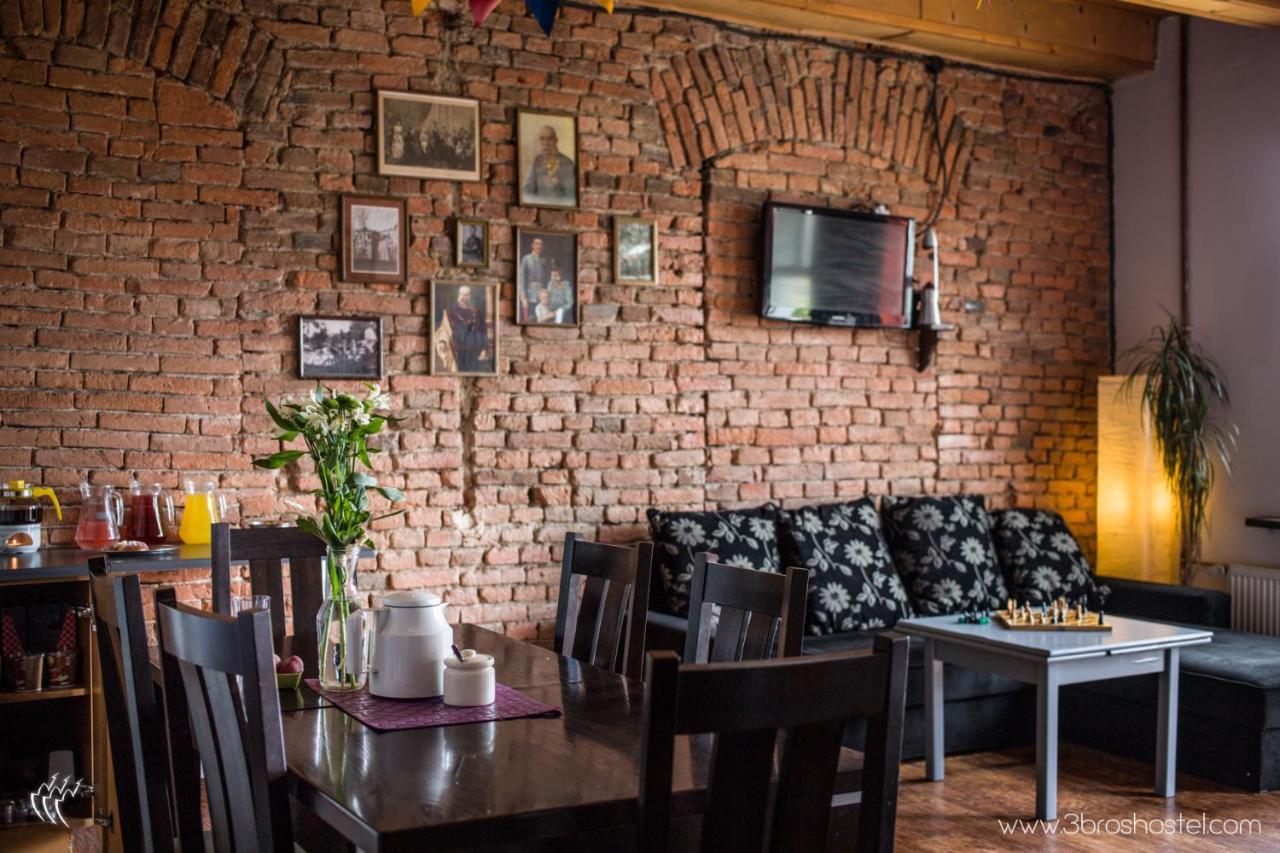 3 Bros' Hostel Cieszyn Cieszyn  Bagian luar foto
